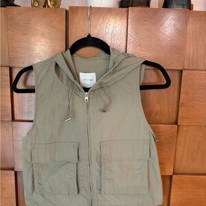 Love Tree Olive Hooded Utility Vest with Drawstring